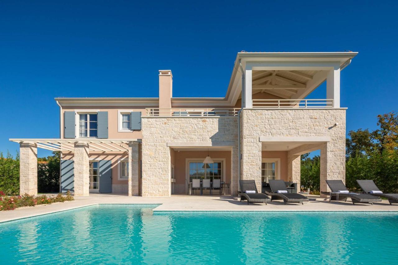 Villa Divine By Ilc Brtonigla Exterior photo