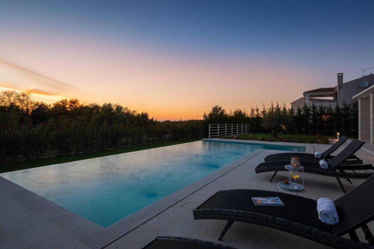 Villa Divine By Ilc Brtonigla Exterior photo